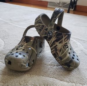 GUC Boys Camo Crocs (Size 13)